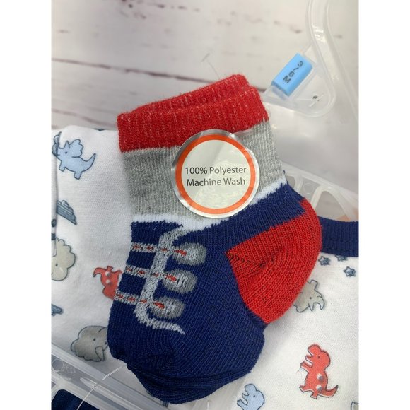 Duck Duck Goose Size 6-9 months Boys 3 Piece Shorts Set With Socks - Picture 5 of 7